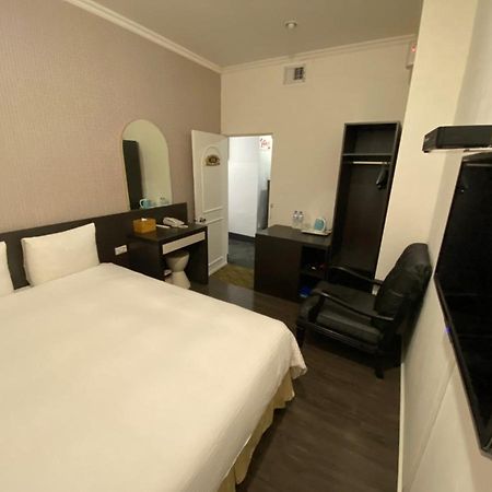 Queens Hotel Tajpej Zewnętrze zdjęcie