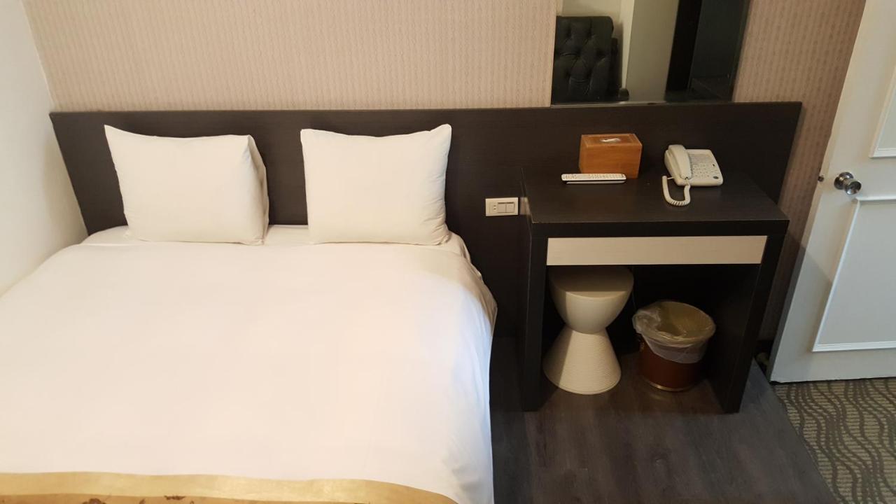 Queens Hotel Tajpej Zewnętrze zdjęcie