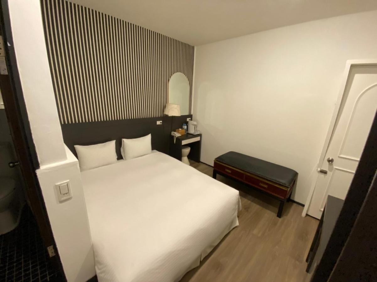 Queens Hotel Tajpej Zewnętrze zdjęcie