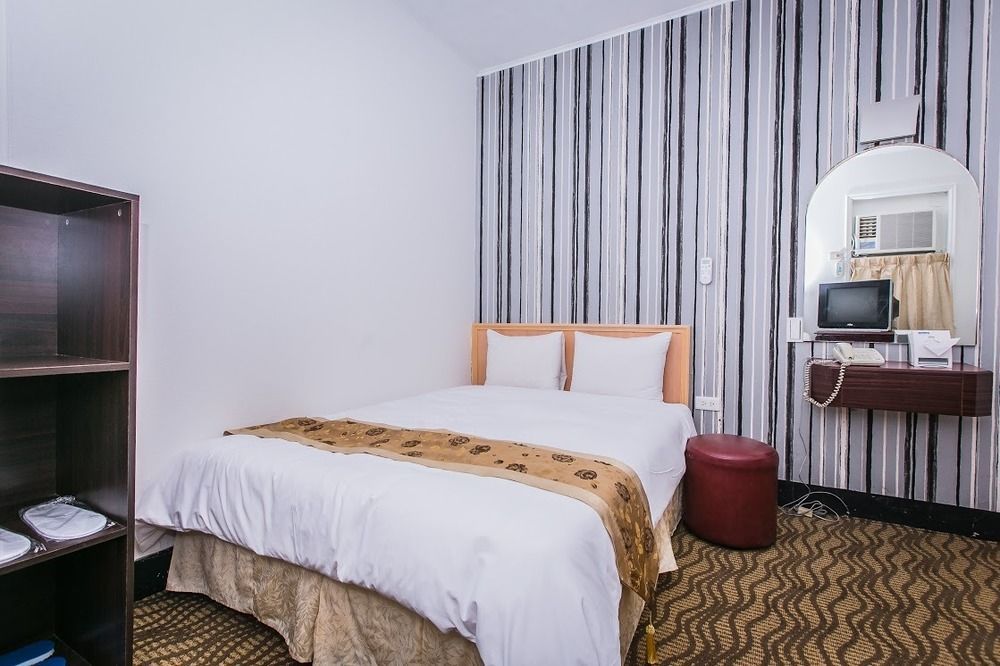 Queens Hotel Tajpej Zewnętrze zdjęcie